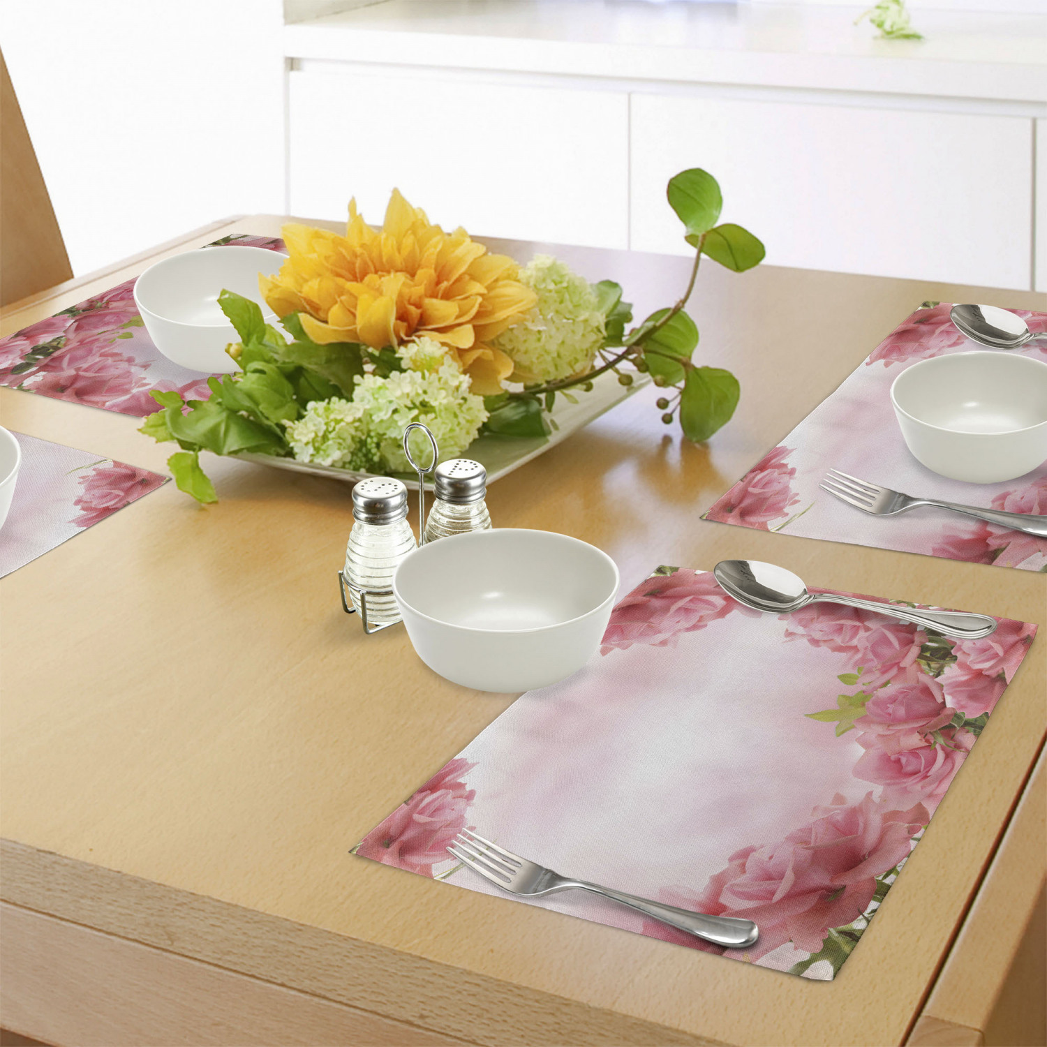 Foliage Flowers Placemats Set of 4 Washable Fabric Place Mats Decor