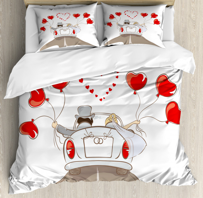 Newlywed Couple in Car Duvet Cover Set