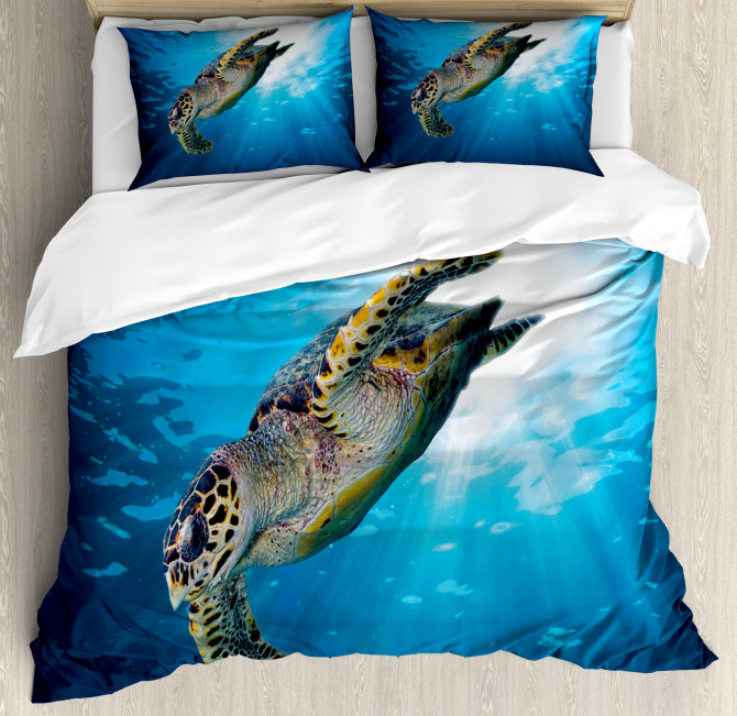 Sea Turtle Diving Duvet Cover Set