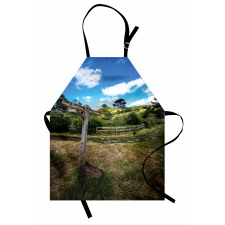 Hobbit Land East West Apron