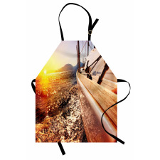 Mountains Lakeside Composition Apron