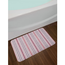 Geometric Kente Stripes Motif Bath Mat