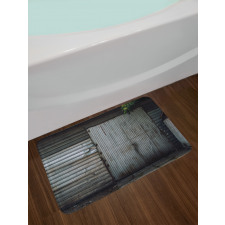 Zinc Door Old Bath Mat