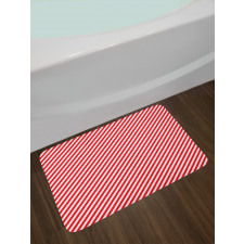 Diagonal Red Lines Bath Mat