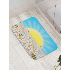 Daisies and Bees Bath Mat