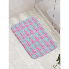 Ombre Grunge Triangle Bath Mat