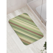 Diagonal Stripes Grungy Bath Mat