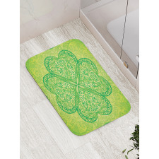 Traditional Heart Motif Bath Mat