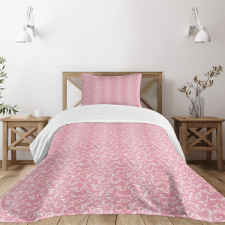 Leafy Pinkish Damask Lines Bedspread Set