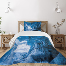 Glacier Frozen Cave Bedspread Set