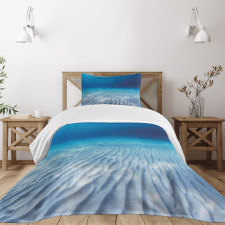 Clear Water and Waves Bedspread Set