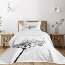 Tree Flying Birds Bedspread Set