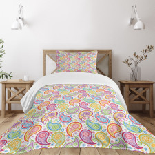 Colored Pattern Flower Bedspread Set