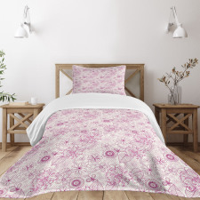 Retro Flowers Soft Tones Bedspread Set