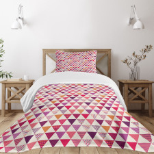 Geoemetric Triangles Dots Bedspread Set