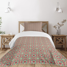 Framework Wide Petals Bedspread Set