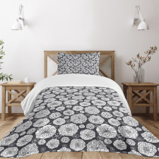 Sketchy Floral Dandelion Bedspread Set