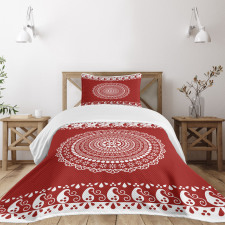 Paisley Side Border Bedspread Set