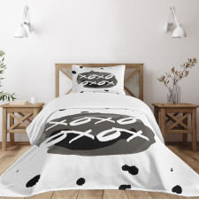 Formless Ink Drops Kiss Hug Bedspread Set