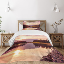 Jackson Lake in USA Bedspread Set