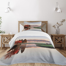 Idyllic Countryside View Bedspread Set