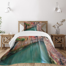Scenic Canal Buildings Bedspread Set
