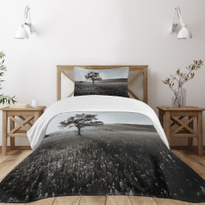 Lonely Tree Bedspread Set