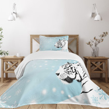 White Beast on Snowy Land Bedspread Set