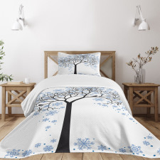 Tree with Snowflakes Bedspread Set