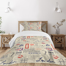 Newspaper Kiss Marks Bedspread Set