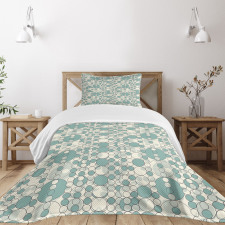 Pale Toned Lattice Bedspread Set