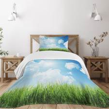 Sunny Day Grass Clouds Bedspread Set
