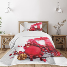 New Year Berries Bedspread Set