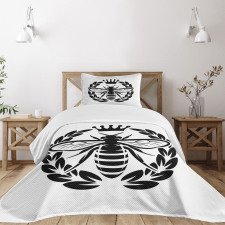 Monochrome Wreath Bedspread Set