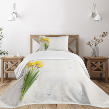 Tulips on Rustic Board Bedspread Set