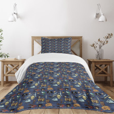 Vintage Cartoonish Design Bedspread Set