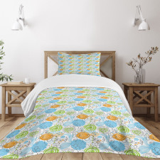 Doodle Leaves and Hearts Bedspread Set