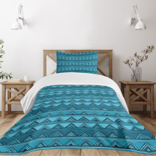 Doodle Style Triangles Bedspread Set