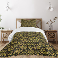 Antique Foliage Motifs Bedspread Set