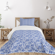 Delft Style Doodle Floral Bedspread Set