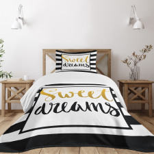 Vintage Lettering Line Bedspread Set