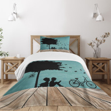 Boy and Girl Under a Tree Bedspread Set