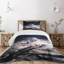 Astronaut on the Moon Bedspread Set