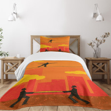 Men Walk Tightrope Net Bedspread Set