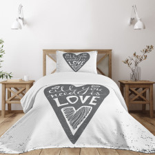 Retro Love Heart Image Bedspread Set