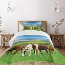 Spring Season Cottage Bedspread Set