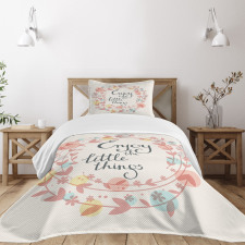 Flowers and Leaves Phrase Bedspread Set