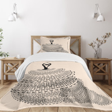 Back View Flamenco Lady Bedspread Set