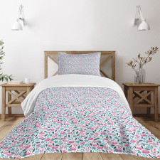 Hand Drawn Leaf Berries Bedspread Set