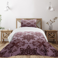 Swirled Classical Motif Bedspread Set